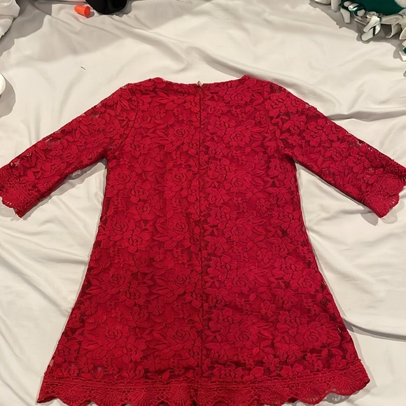 Red lace dress - Picture 2 of 4